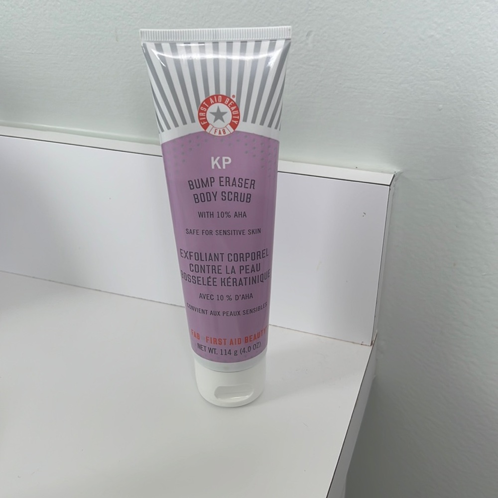 Exfoliating body scrub